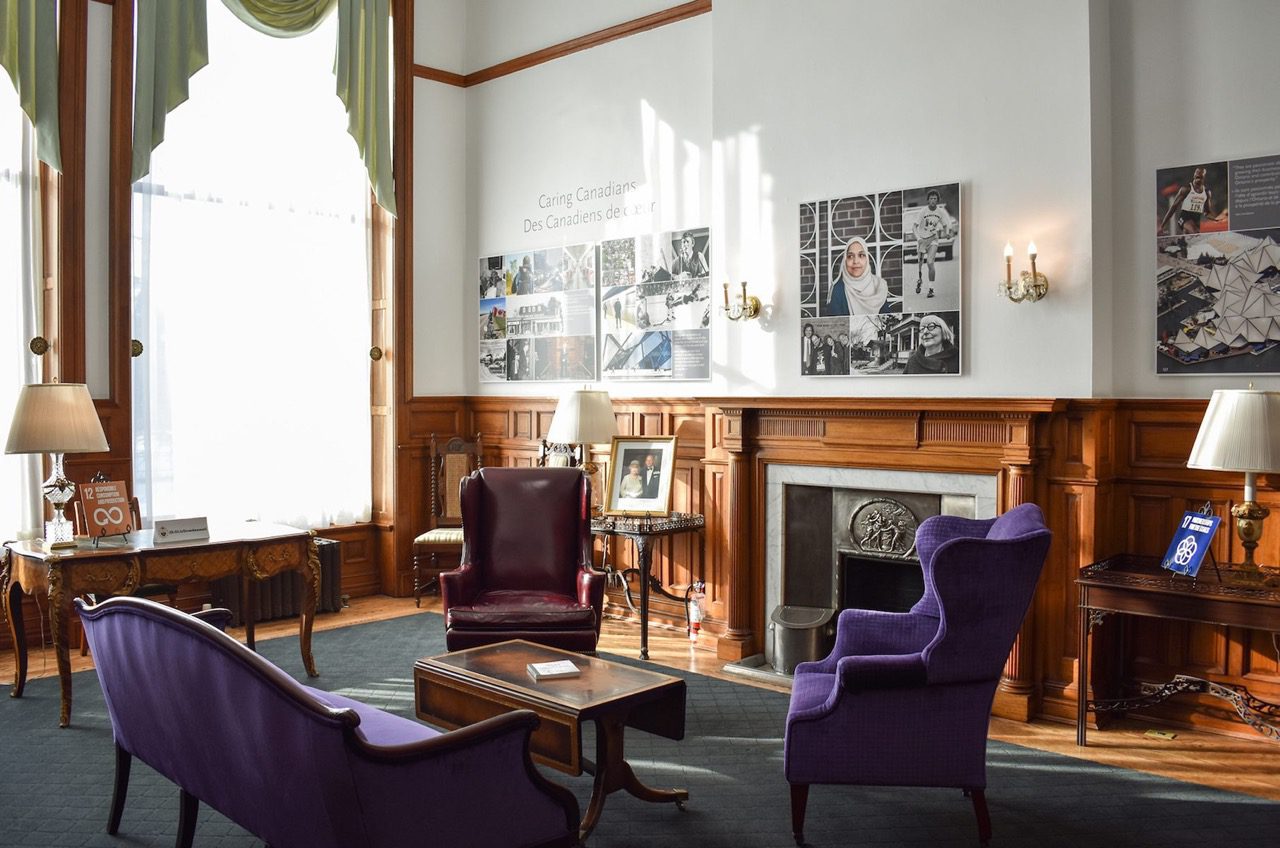 The lounge in the Lieutenant Governor's Suite